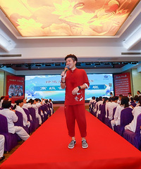 90年从事中医经络调的哥子征婚,希望对方是智慧女性