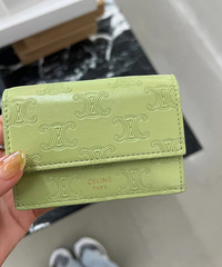 Celine����ɫ������Ҳ̫͸����