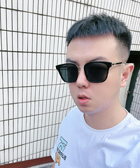 89年180CM的双子座哥子征婚,自己给自己打工