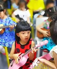 离婚后,给孩子报了十几个兴趣班,前夫该出钱吗?