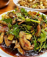 ��ͨ��С���Ӳ�����ĳ��漣�����賦ͷ�������氮