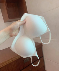 薄如蝉翼的冰凉感内衣,真的好好穿啊!适合夏天怕热的mm