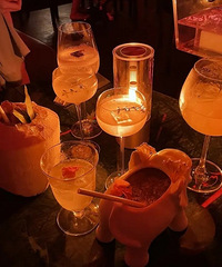 �µ���һȺ�˵Ŀ񻶣�����һȺ�˵Ĺµ�