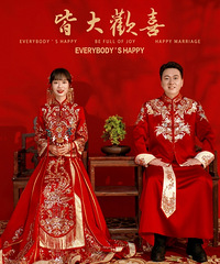 结婚要喜庆,那就来一套中式的婚纱照吧!