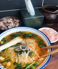 ��Ȼ��Ҷ�����ȥ�Ǿ����Ƽ�һ�ҺóԵ��׷۰�