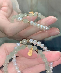 珍珠和田玉我都爱呀 ,这两搭配一起不就是温柔本身吗