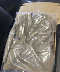 一件入手不亏的小西装!这件真滴绝绝子