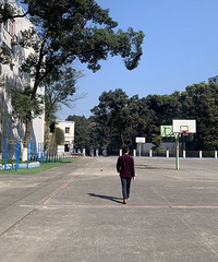 88年170CM副高职称的大学老师征婚,研究生学历