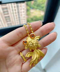 年轻女孩子戴黄金真的很土吗?