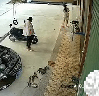 �Լ��ĳ����Լ���ײ�ˣ��治֪������������ô����