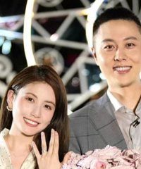 ˼��ǰŮ���ź��Ų������