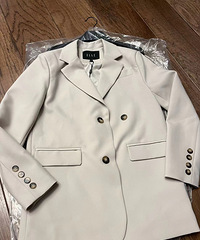 Elle的衣服质感真的绝了!风衣小西装,秋天安排上