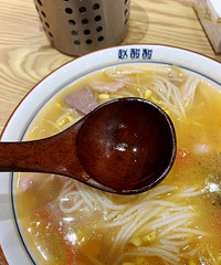 �����ʴ�ң�ֻ����һ���˾��ý������ӳԷ����㣿