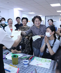 黄晓薇:当好宣传员 带领广大妇女争做建设者倡导者奋斗者
