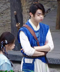 �������ں�Ŭ��ȥ�������ˣ�����������·͸�������������