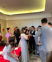 朋友两口子相识于购物狂,女主第一次发帖认识了男主