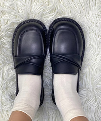 һ�ٶ���СƤЬ�ʸо��ˣ����ʺϴ���ȹ�ͷ���