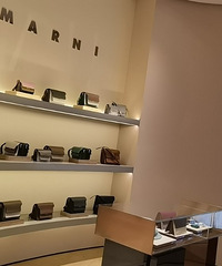 �ֲݺܾõľ�����ٰ��������������marni