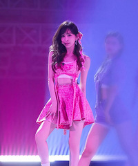 女明星们欲罢不能的女团风,开始让人审美疲劳了