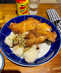 ��ޱ·���̨��Сʳ�꣬����ķ����ܴ�100��