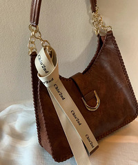 �������ܹ�İ���������¼�ֱ�Ǻ����Ů��