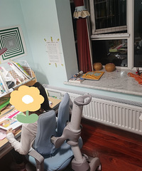 为了陪娃写作业不冷,暖气片必须装起了