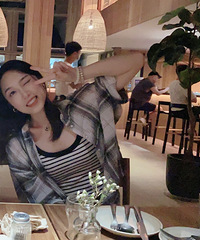 91年硕士学历的国企小姐姐征婚,希望对方不能抵制我养猫