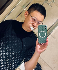 92年170CM从事摄影工作的小哥征婚,年收入20~50万