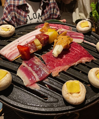 �򿨿��ڰ�ɽ���ϵ�����꿾�⣬������Χ̫�ӷ���