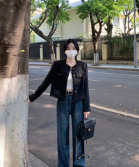 这款黑金小香风真的穿不腻,不仅气质倍增,还超级显瘦呀