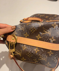 LV�ϻ������ƾ�����Һ���������ˡ�����һ�ٲ���������ԭ�ˣ�