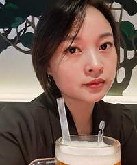 33岁152CM女儿7岁的小姐姐征婚,从事医美咨询工作