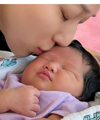 �Ӽ�����̥��Ů��Ů�������ع�