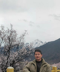 86年从事地产销售的哥子征婚,希望对方性格活泼开朗