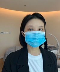 �����ҵ���ü���صأ����Ƶ�üë����Ȼ