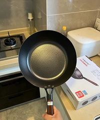 挖到宝 ! 五十五的纯铁小煎锅品质非常好