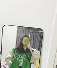 棒球服要怎么搭配才好看呢