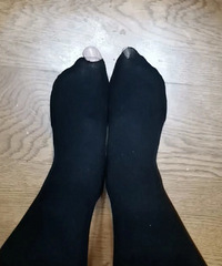 你的连裤袜也总是被穿破洞吗?这里有好多小妙招,让连裤袜穿更久
