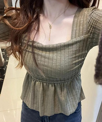 姐妹们,这件打底真的太太太显白了!还很遮小肚子!