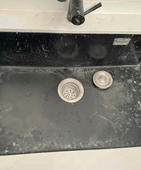 ǰʯӢʯˮۣ벻ͨԼΪɶ˺ɫ