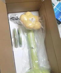 300块买到的花朵落地灯太乖了,质感也很好