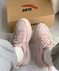 ���������ˣ�����˫����Ь���Ұ�����÷���������˶�̫���������