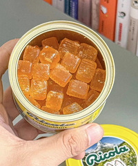 超好吃的润喉糖,果味很足,不辣嗓子,清凉味刚刚好