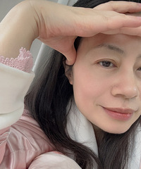 80年158CM有个儿子的单亲妈妈征婚,爱好游泳、网球和电影