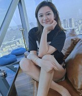 95年165CM妹子征婚,从事医药行业