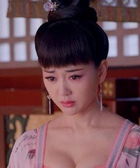集思广益,有能穿出武媚娘传奇这种胸型的内衣吗