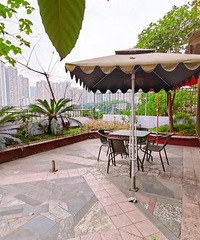 ����󣬴�¶̨���Ϸ�����úܣ���Ȼ����ֵ�ˣ�