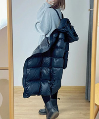 降温好冷!保命显瘦鹅绒服来啦,料子是滑滑的,很耐脏又防水