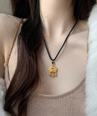 十年前的金锁?这个款式真的经久不衰,不管多久都很好看