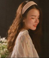 94年161CM妹子征婚,化妆培训老师